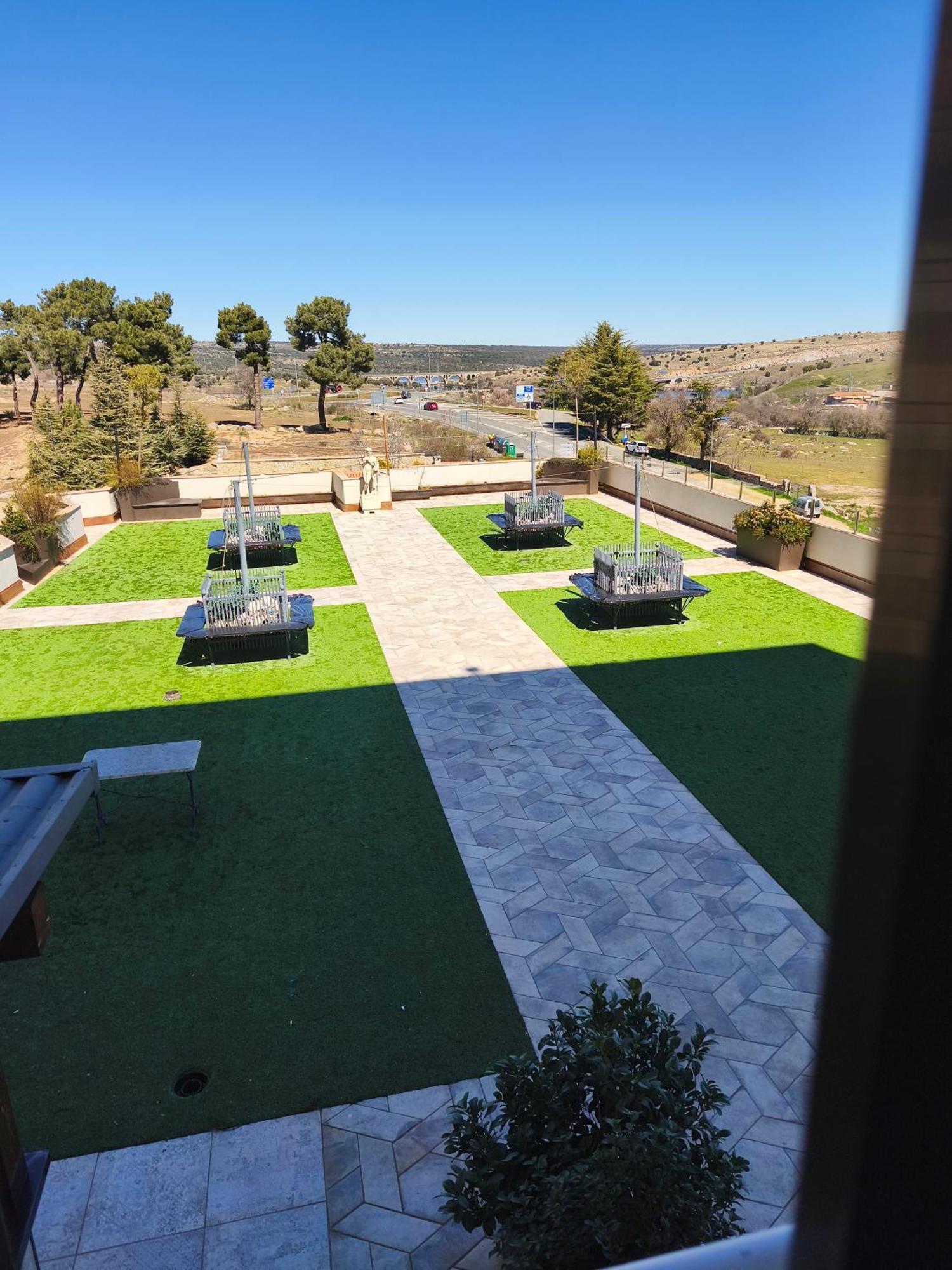 Hotel Sercotel Cuatro Postes Ávila Exterior foto